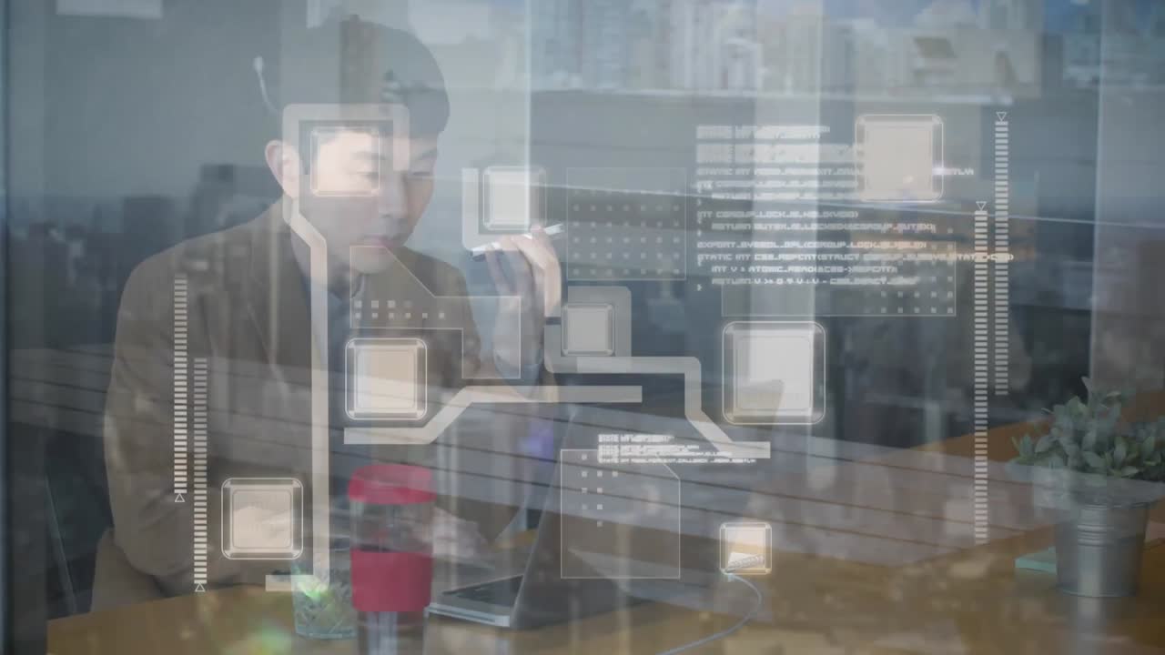 procesamiento de datos contra el hombre que habla en el teléfono inteligente