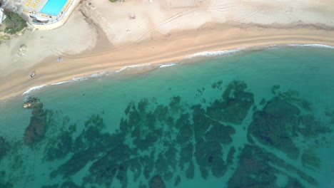 Toma-Aerea-De-Una-Impresionante-Playa-De-Aguas-Transparentes-En-La-Costa-Brava-En-Girona-Playa-De-Aro-Y-S&#39;agar?