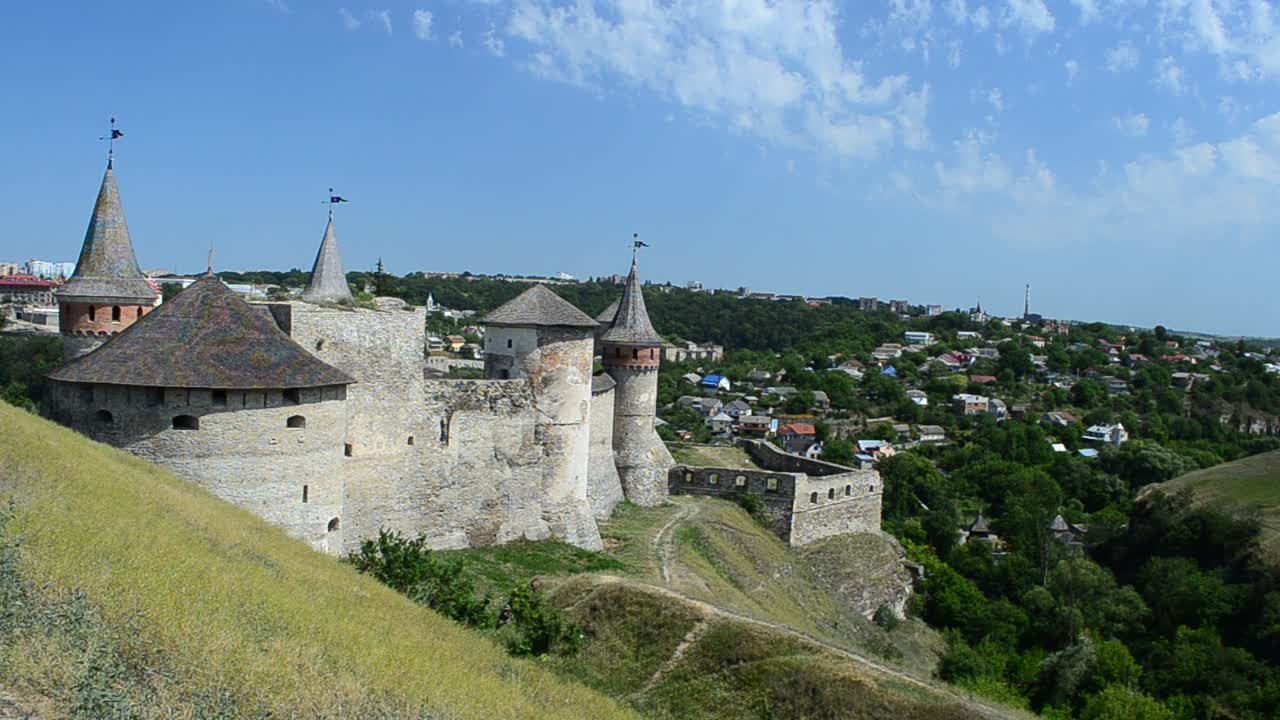 Pháo đài Ukraina cổ kính. Pháo đài Kamenetz-Podolsk, Ukraina