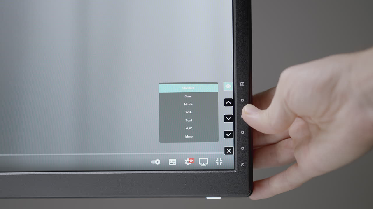 Adjusting Display Settings on a Monitor