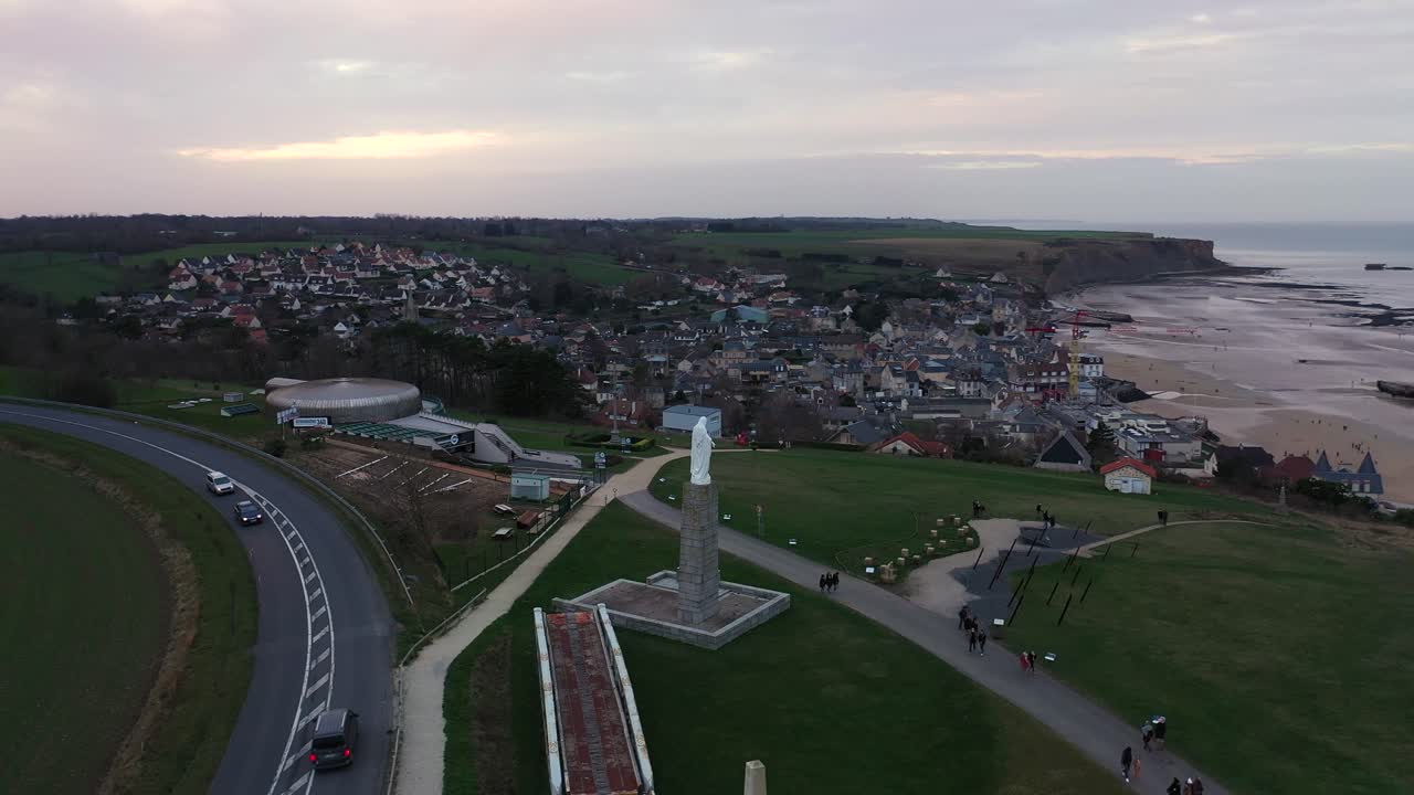 성모상이 있는 아라망슈의 조감도