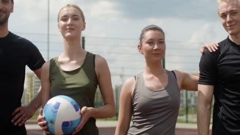 Close-up-view-of-multiethnic-friends-in-sportswear