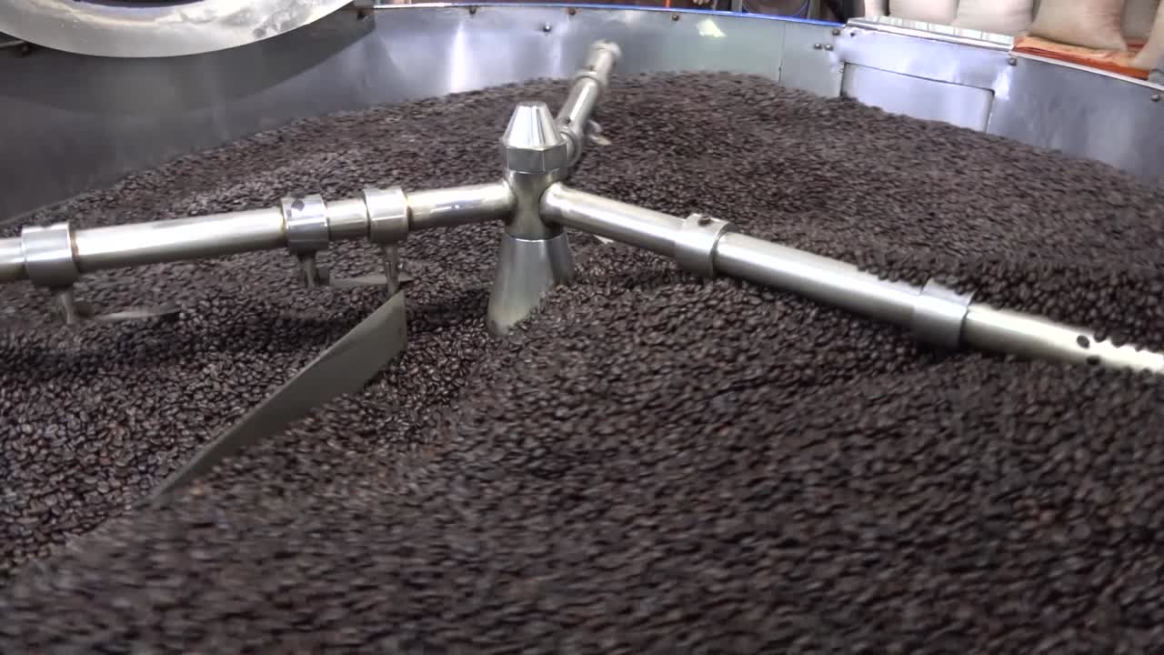 Coffee Roaster Machine
Coffee Roast Machine
Coffee Roaster
Coffee Factory
29