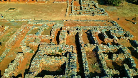 el salón de las dos hachas ruinas del palacio en el rey minos, knossos creta grecia