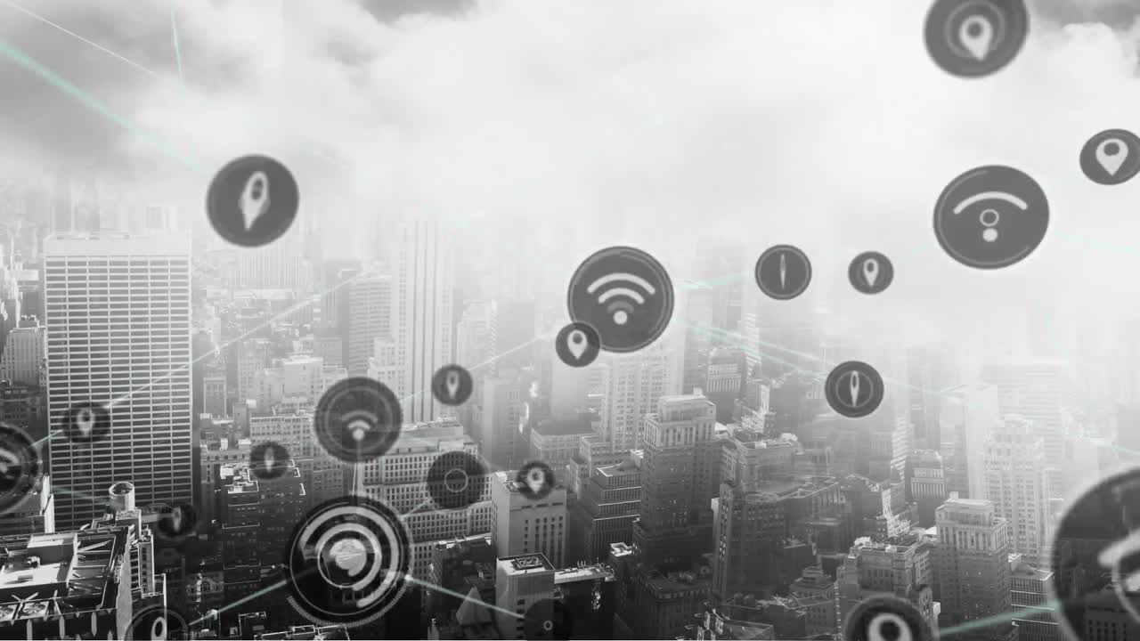 Animazione di icone digitali con rete di connessioni su un paesaggio urbano.