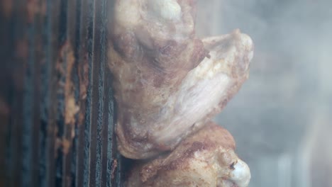 grilled chicken wings on the grill