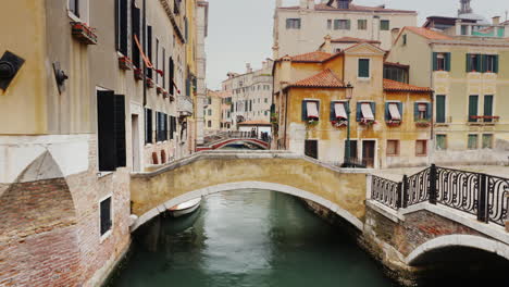 venice canal bridge