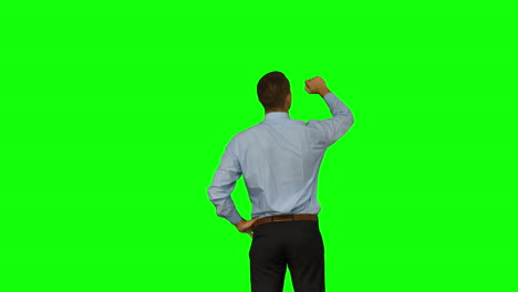 hombre de negocios usando interfaz de pantalla táctil