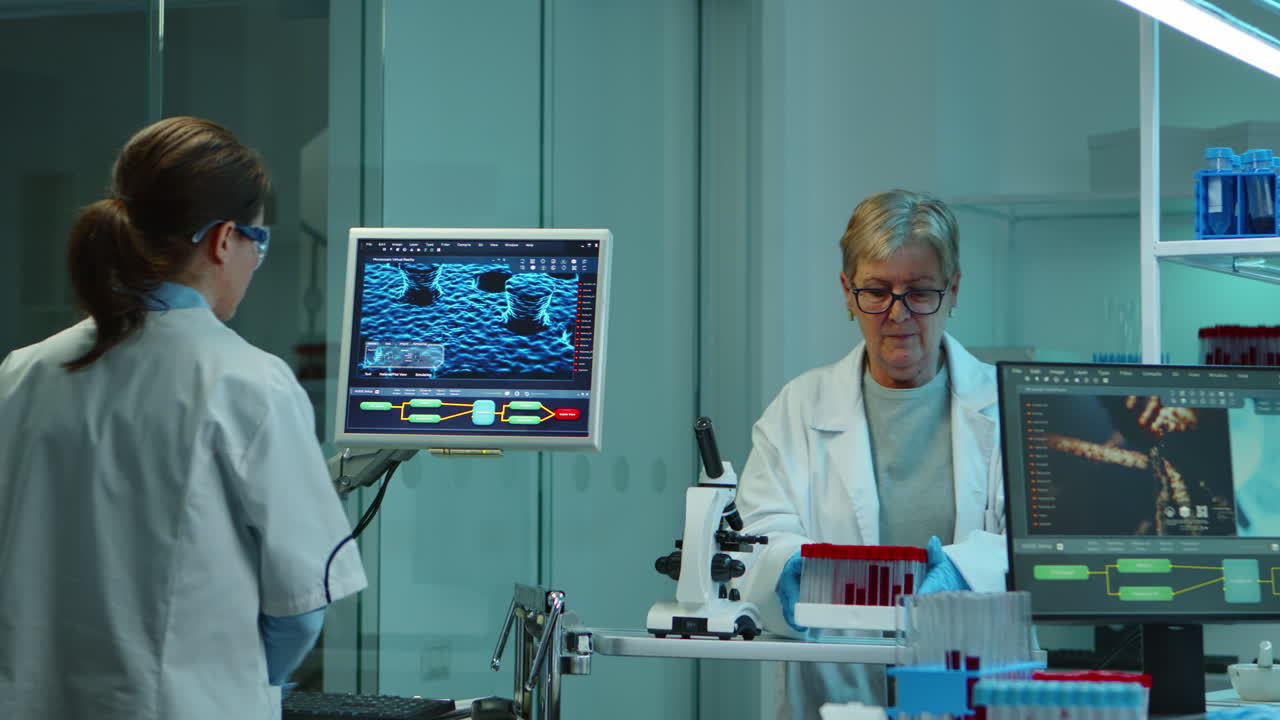 infermiera postulante monitor medico che ci lavora