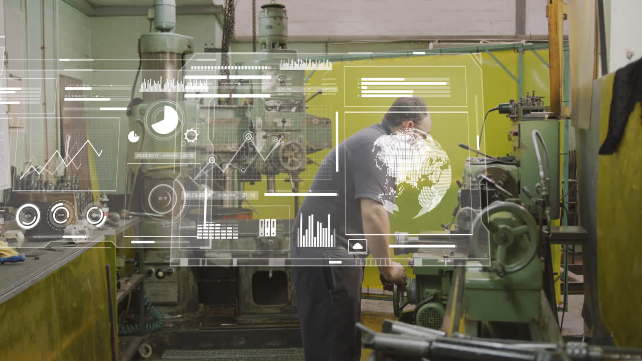 animación de la interfaz infográfica moviéndose sobre el mecánico caucásico que opera maquinaria en el garaje