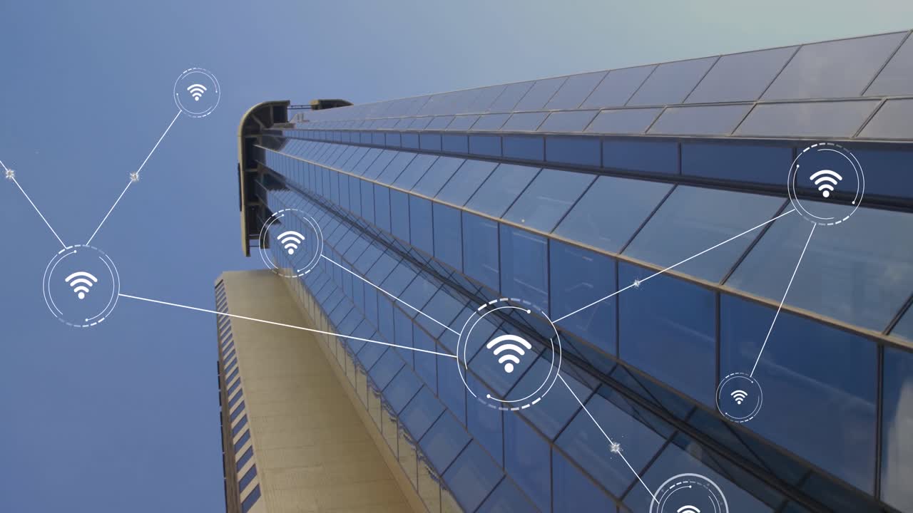 animación de la red de conexiones con iconos sobre edificios modernos