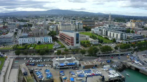 사전, dún laoghaire, 더블린, 아일랜드, 2021년 9월