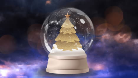 Animación-De-Globo-De-Nieve-Con-árbol-De-Navidad-Sobre-Fuegos-Artificiales-Sobre-Fondo-Oscuro.