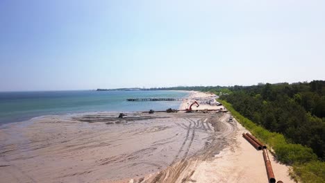 Luftaufnahme-Zum-Ausbaggern-Des-Strandes