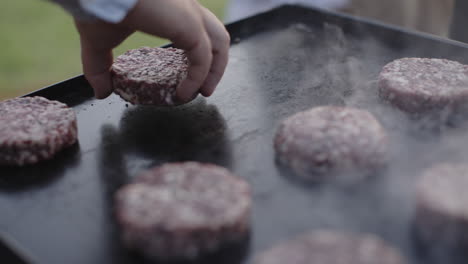 hamburguesas a la parrilla