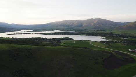 Pineview-Reservoir-Lake-in-Ogden-Valley,-Northern-Utah---Aerial-at-Sunset