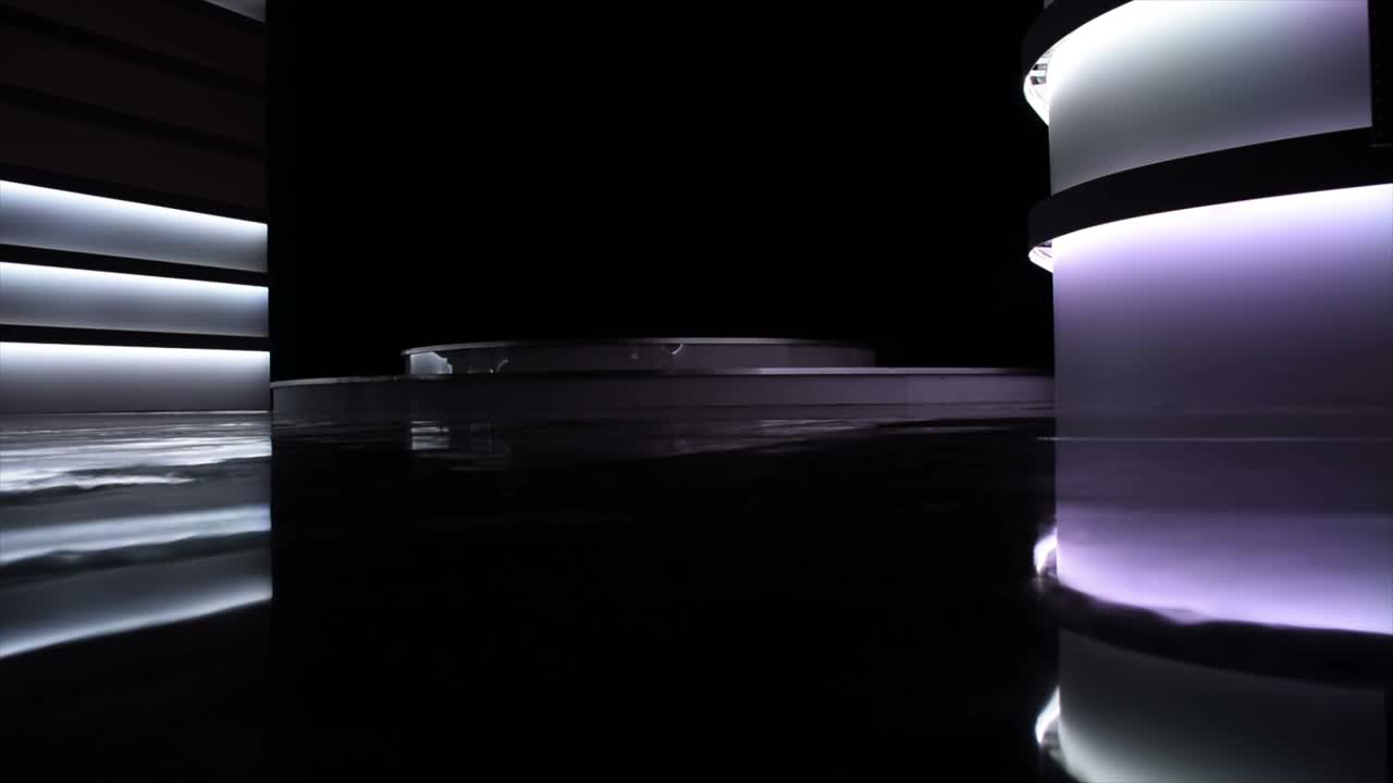 pared del escenario con luz de colores cambiantes