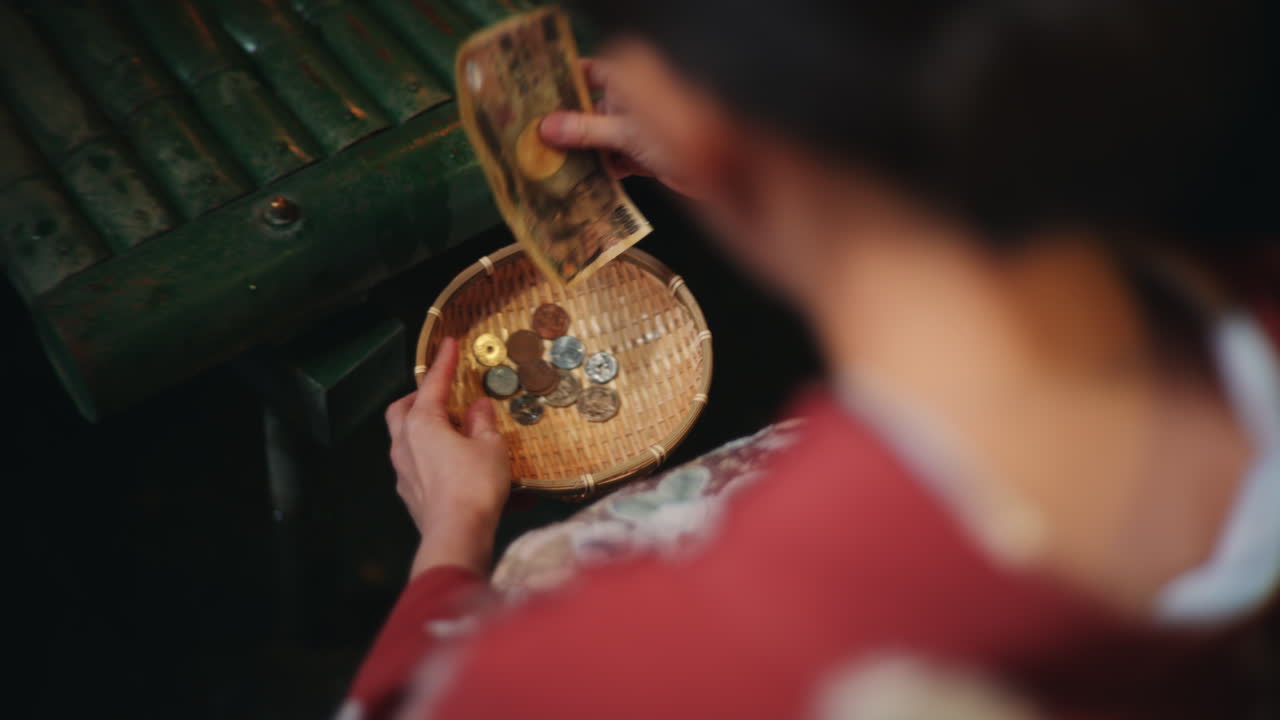 Paying with Japanese Yen