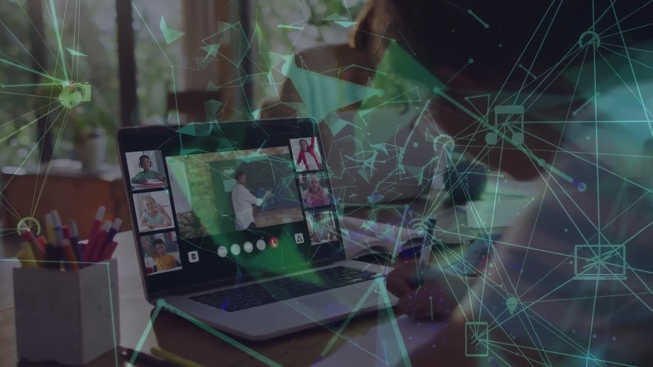 animación de una red de conexiones sobre una colegiala caucásica usando una computadora portátil
