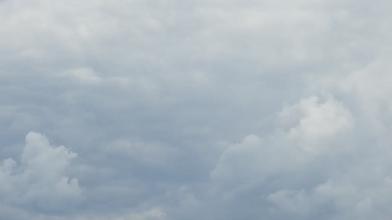 구름 시간 경과의 극적인 장면