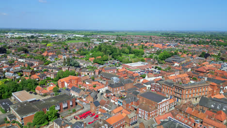 sean testigos de la belleza medieval de louth, lincolnshire, en un video aéreo