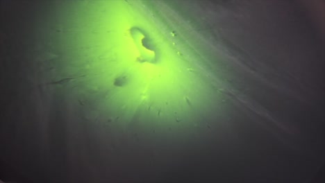 nos acercamos cada vez más al aura amarilla brillante.