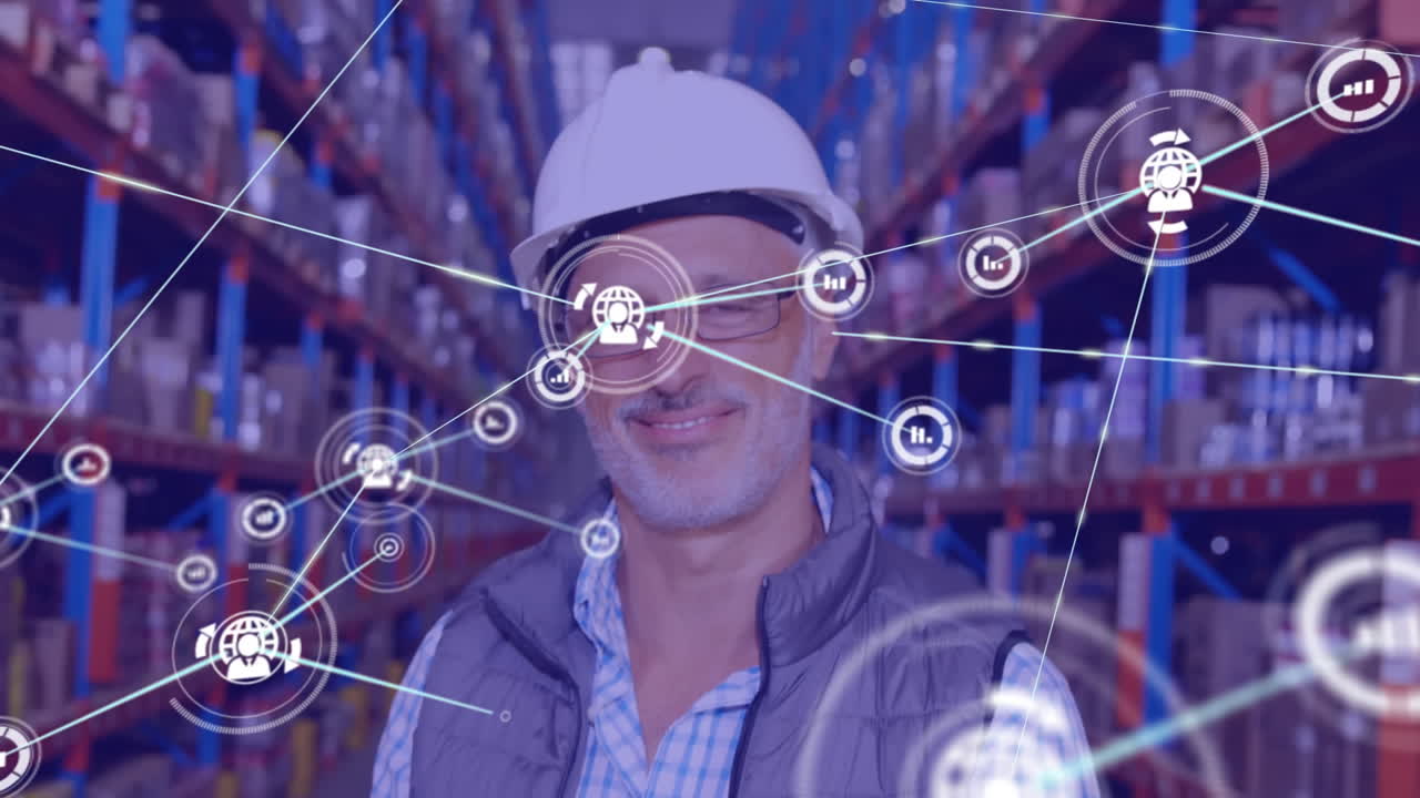 animación de una red de iconos digitales contra un supervisor caucásico sonriendo en el almacén.