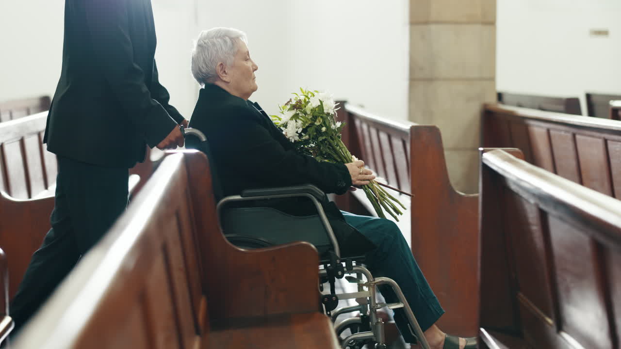 죽음, 장례식과  ⁇ 은 여자와 함께 교회