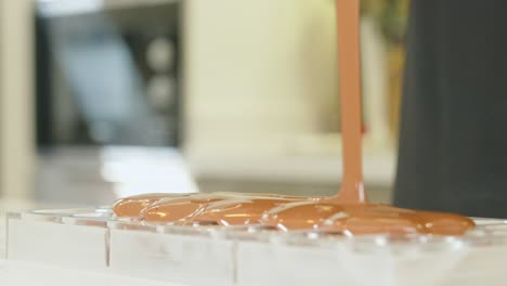 Chef-pouring-into-molten-chocolate-into-the-Mold