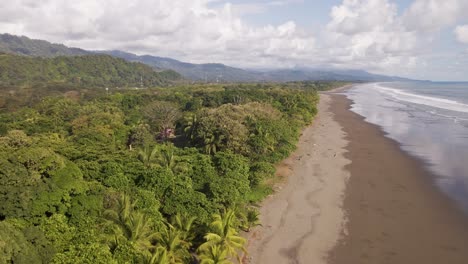 Tropische-Küste-Von-Playa-Linda,-Ein-Wunderschöner-Strand-An-Der-Zentralen-Pazifikküste-Von-Costa-Rica