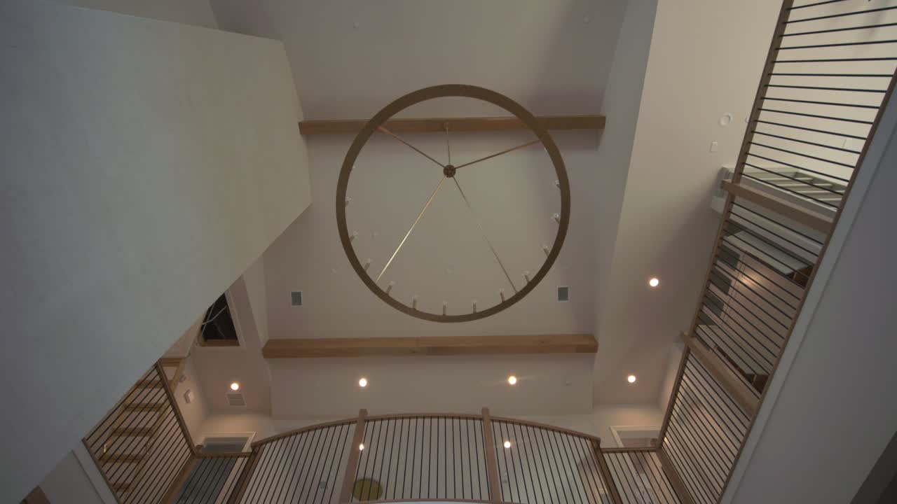 Casa residenziale di lusso in costruzione con architettura moderna e design edile di alta gamma