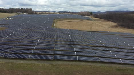 Solar-Farm-Panels-in-Up-State-NY-Aerial