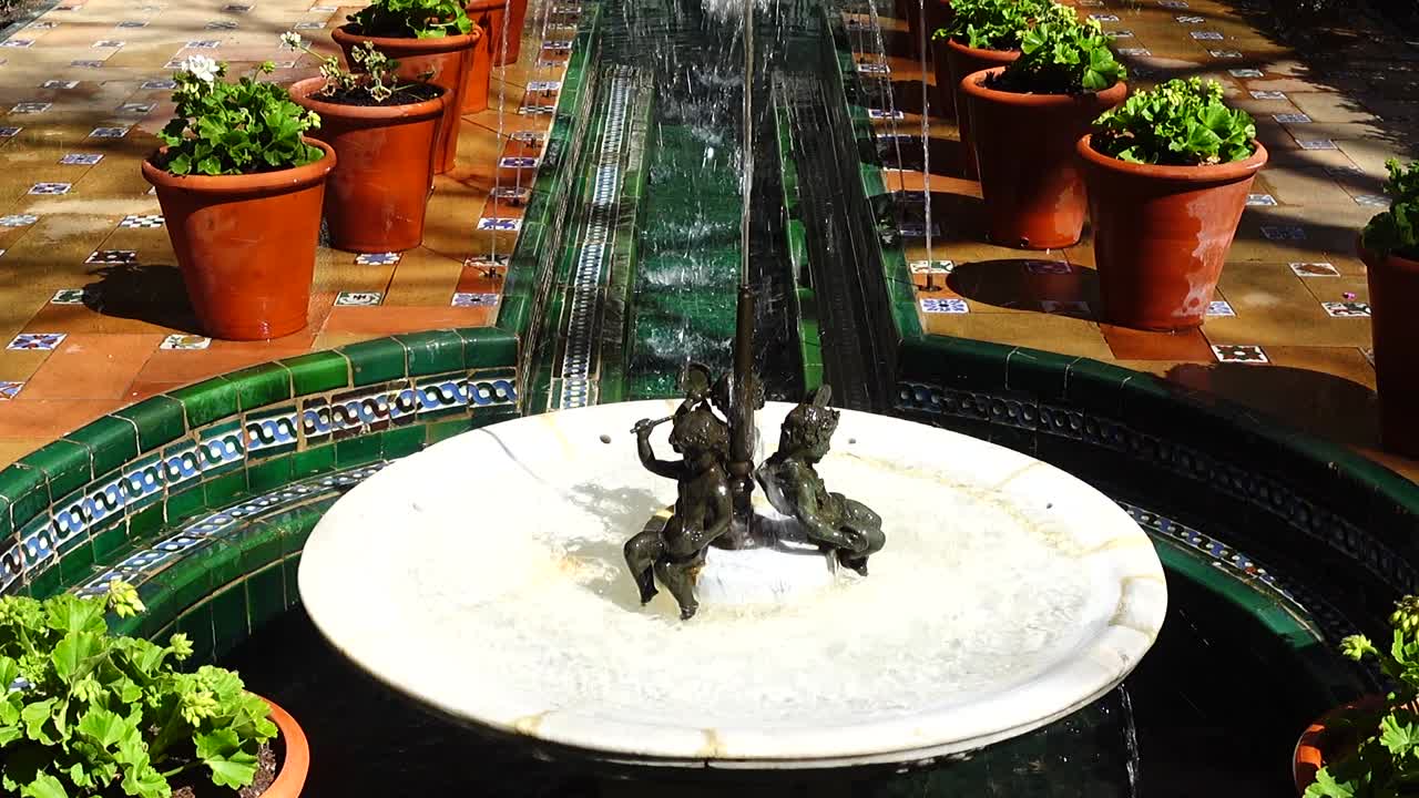 La fuente en el patio de la casa-museo de Sorolla. La casa fue construida entre 1909 y 1910.