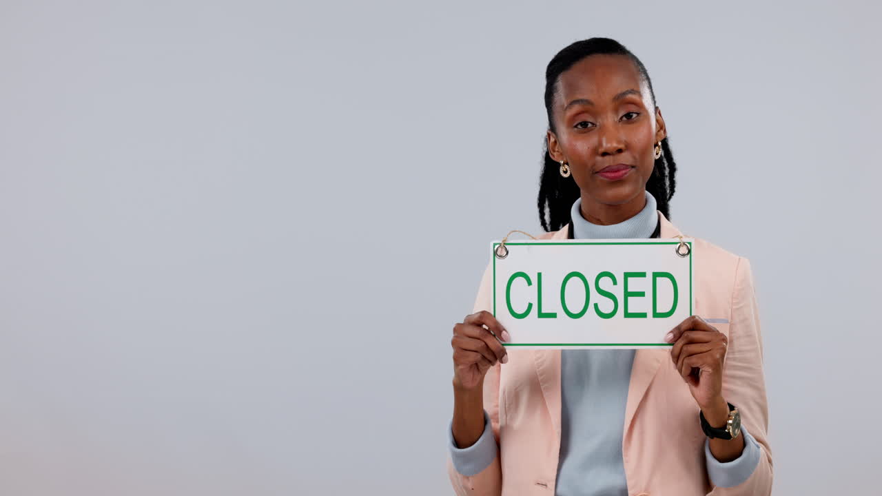 Face, black woman pointing