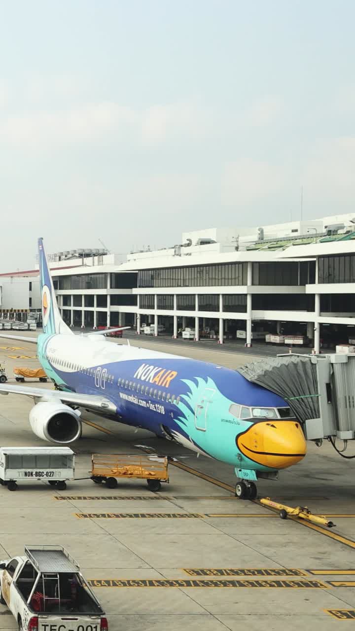 lapso de tiempo de mantenimiento del avión en la puerta