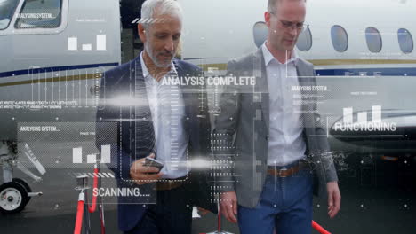 hombres de negocios caminando cerca de un avión privado con superposición de animación de análisis de datos