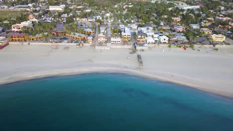 Weiße-Sandstrände-In-Baja-California-Sur,-Mexiko---Draufsicht-Der-Luftdrohne