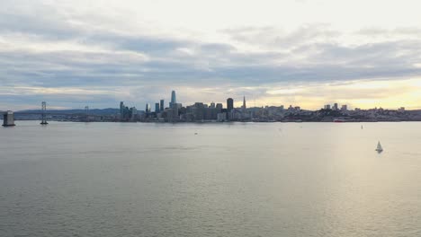 antena: paisaje urbano de san francisco, vista de drones