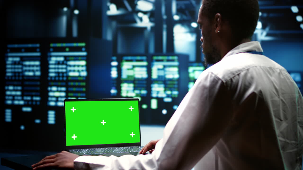 Green screen laptop server scan