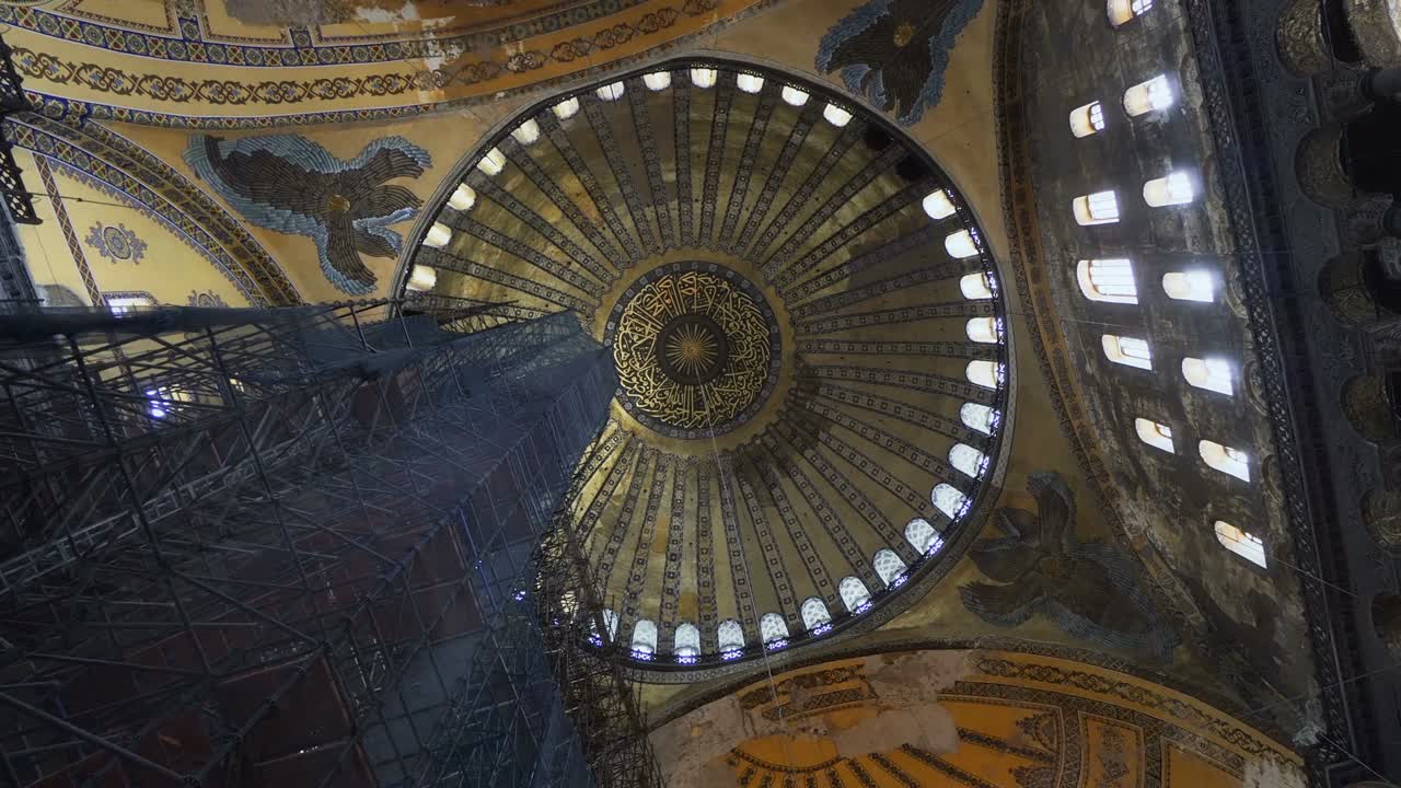 el interior de hagia sophia en estambul, turquía - antecedentes de la arquitectura