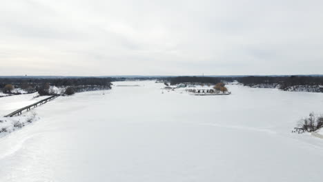 Plain-frozen-Martindale-Pond-St-Catharines-Ontario-aerial