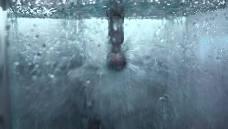 experimento de chorro de agua