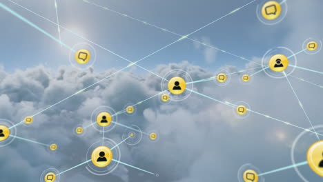 animación de una red de iconos digitales contra nubes y sol en el cielo