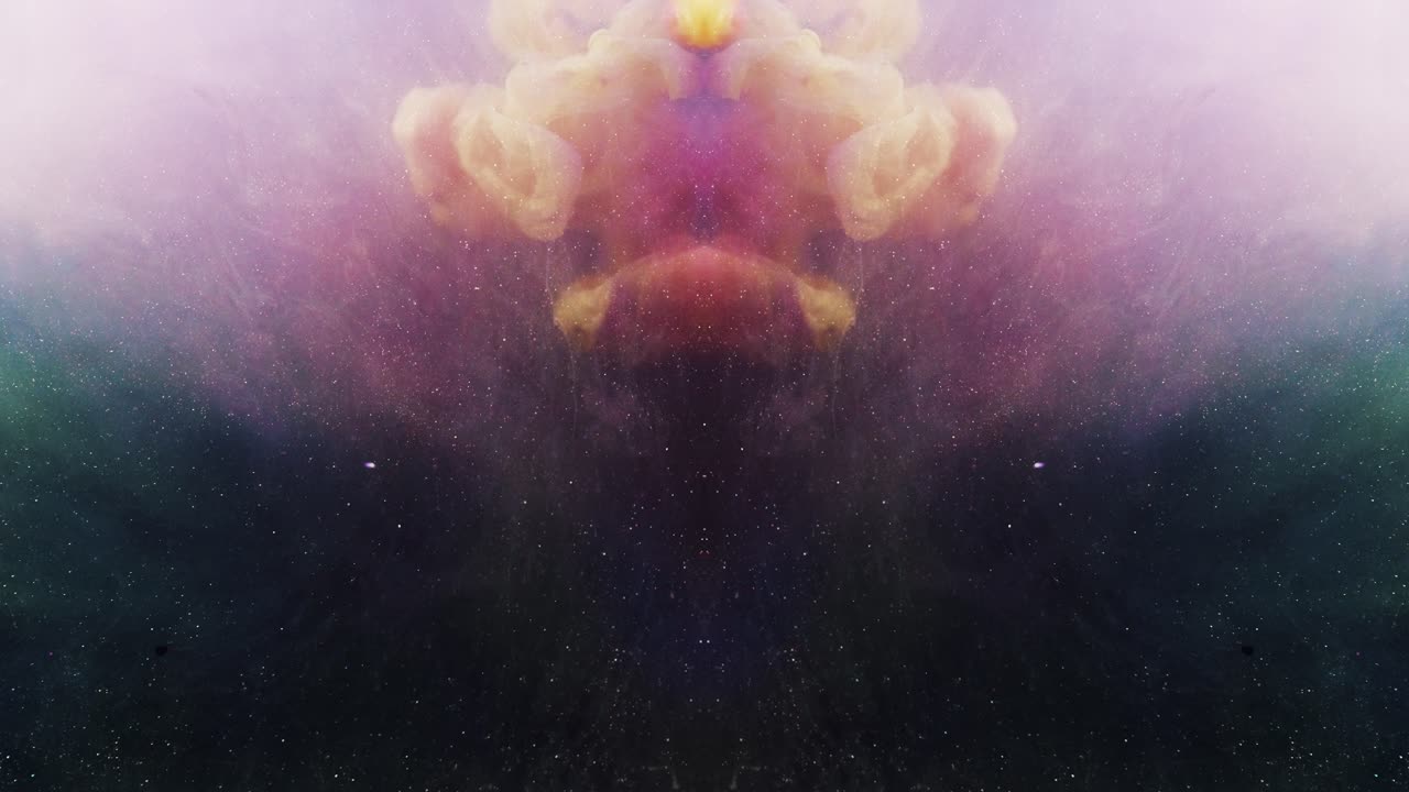 tintas coloridas que estallan en cámara lenta en el agua