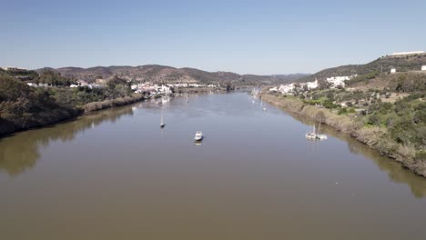 Vuelo-De-Drones-A-Lo-Largo-Del-Río-Guadiana-Entre-España-Y-Portugal