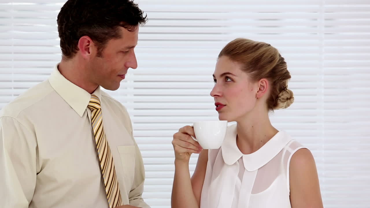 휴식을 취하는 사업가들