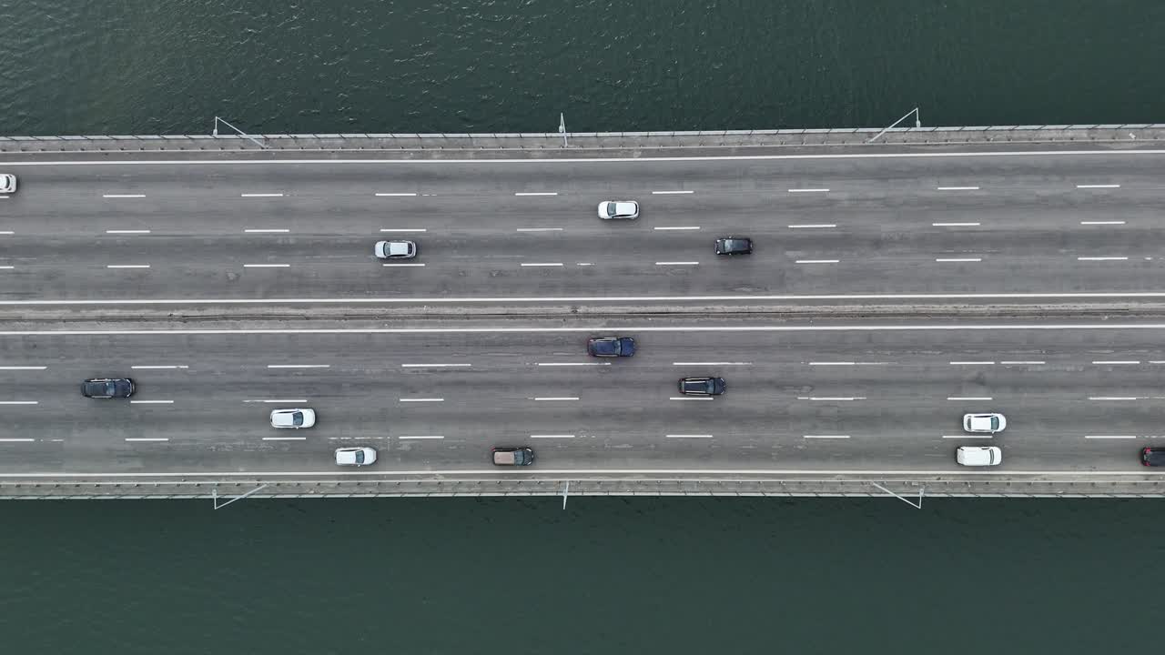 Vehicles on the bridge over Douro river