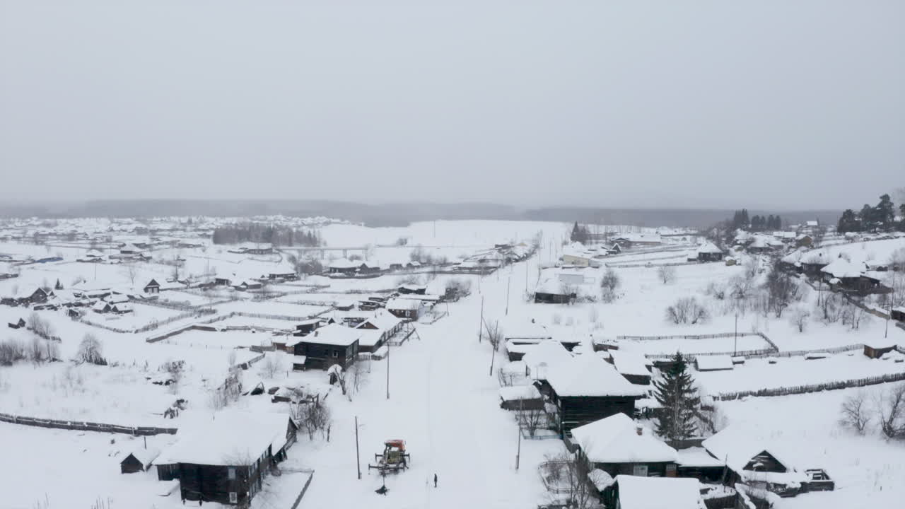 눈 인 러시아 마을 공중 사진
