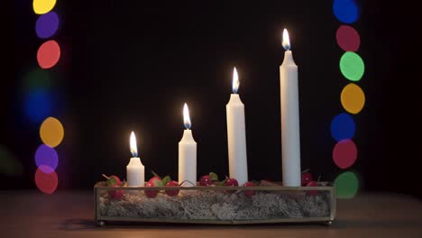 Las-Cuatro-Velas-De-Adviento-Encendidas