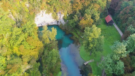 Picturesque-Kropa-river-spring